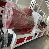 SPC180地板挤出生产线设备工艺技术